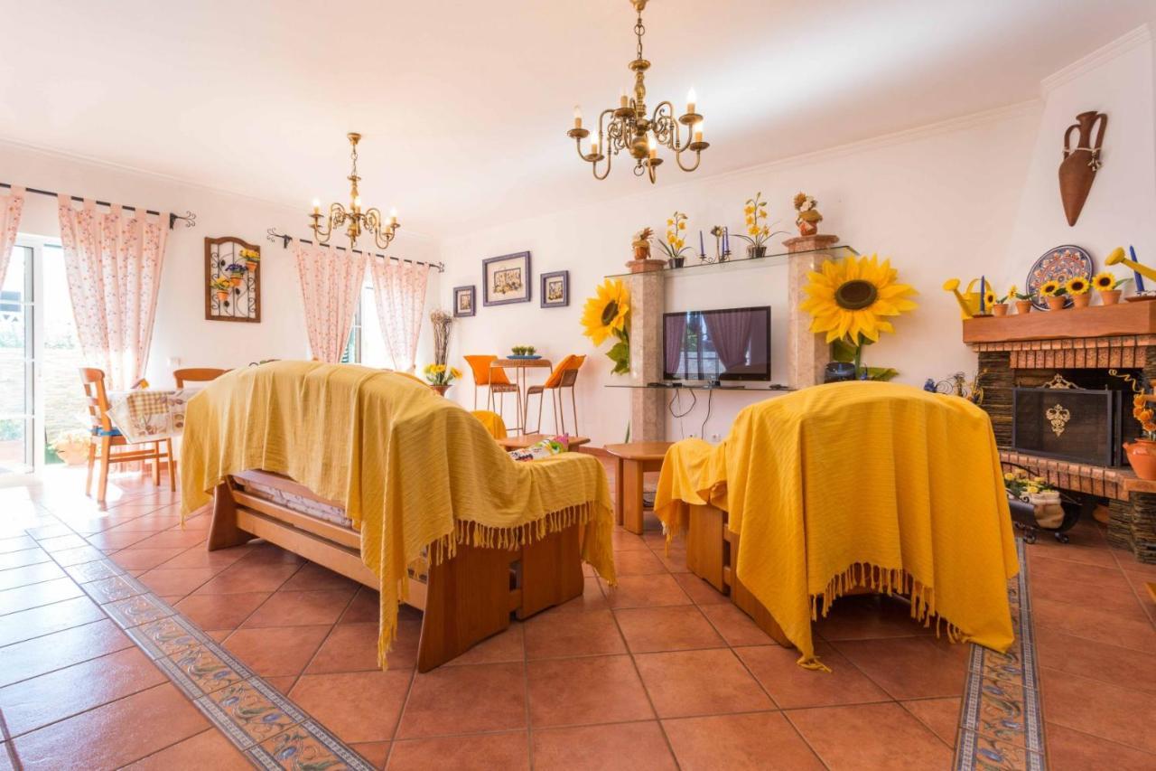 Sunflower Villa By Seewest Lagos Exteriör bild